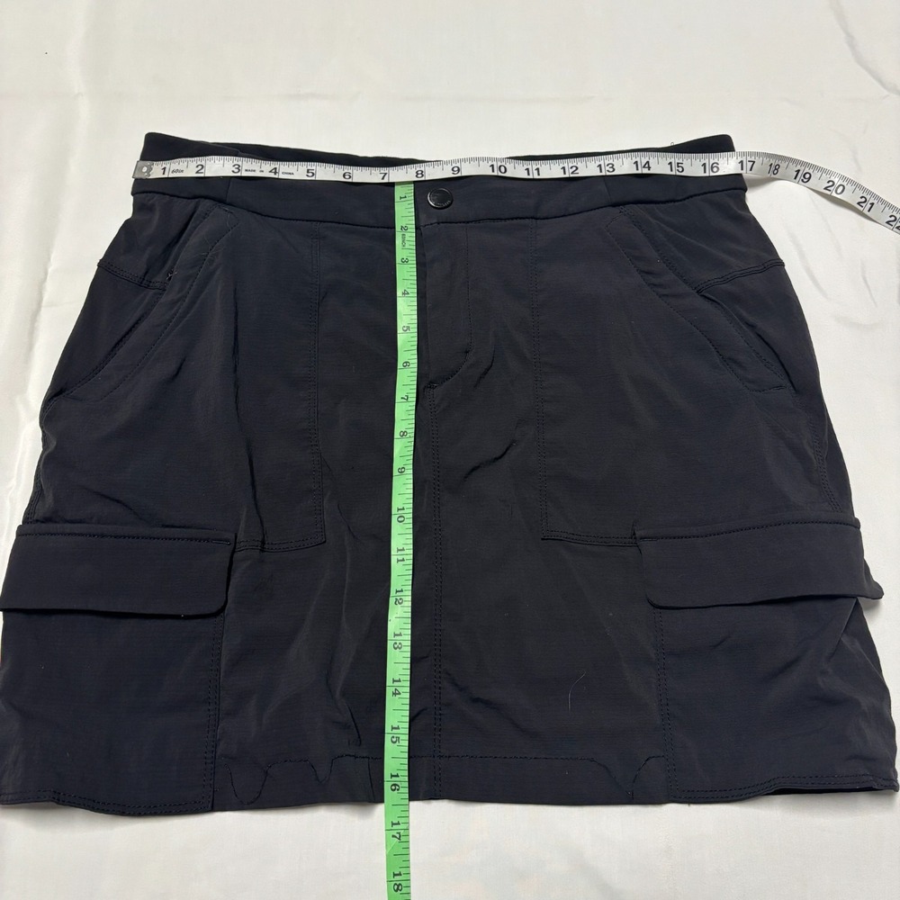 Athleta Black Cargo Skirt with Built-in Shorts Active Athleisure Size Medium - Picture 4 of 8